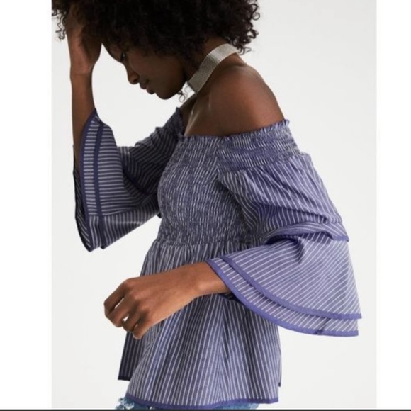 American Eagle Top - Picture 4 of 10